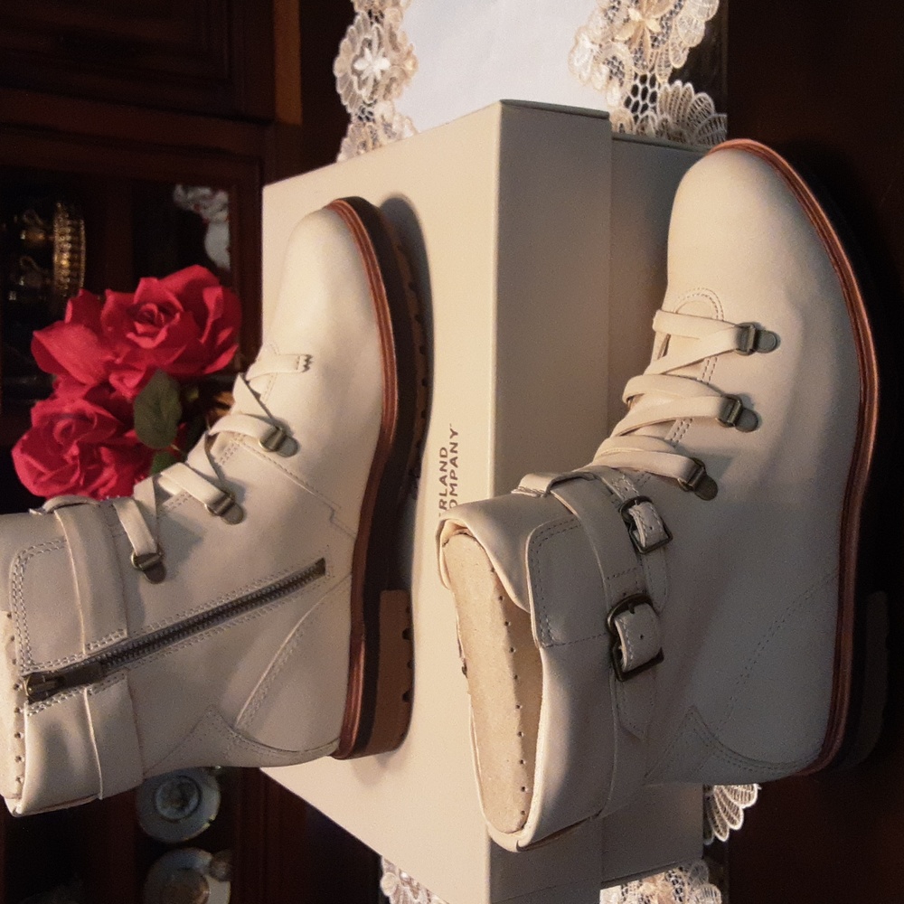 Timberland Lace Ankle Boots - New with Tags